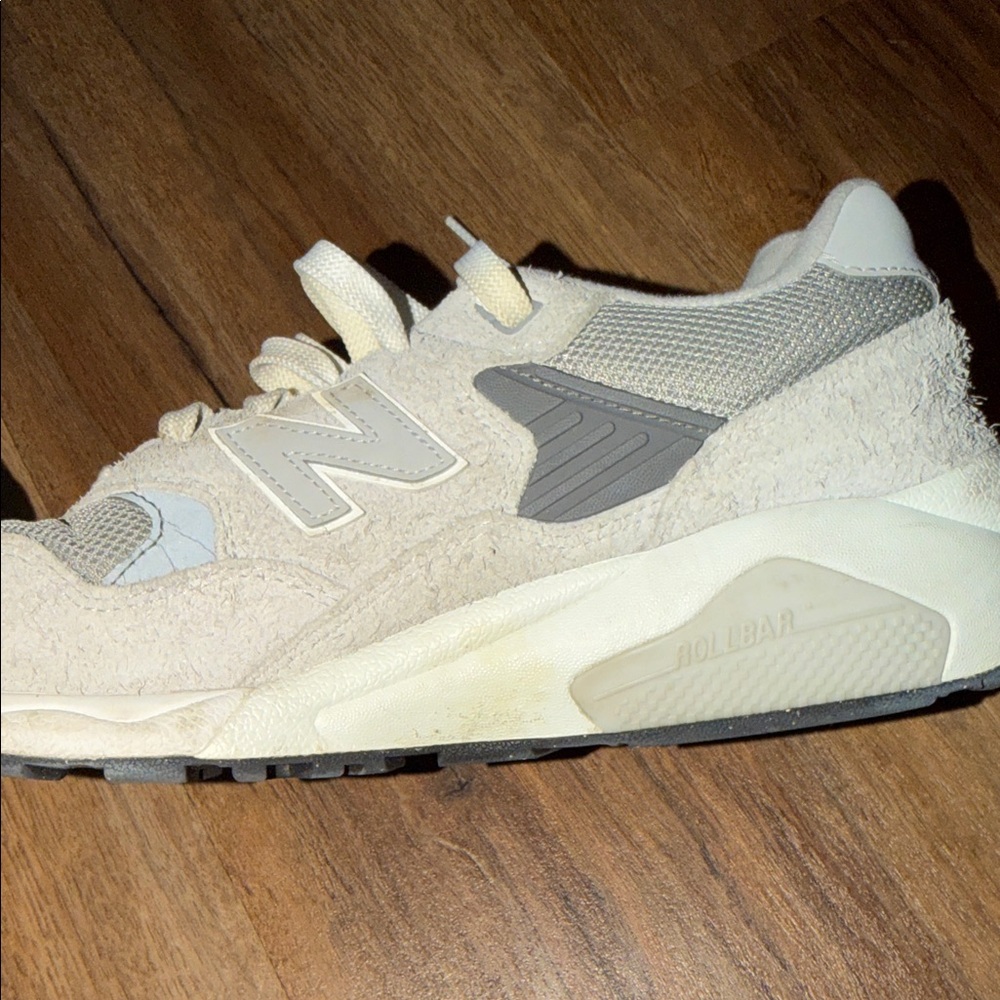 Men’s New Balance Light Beige Suede & Mesh Sneakers - Picture 9 of 9